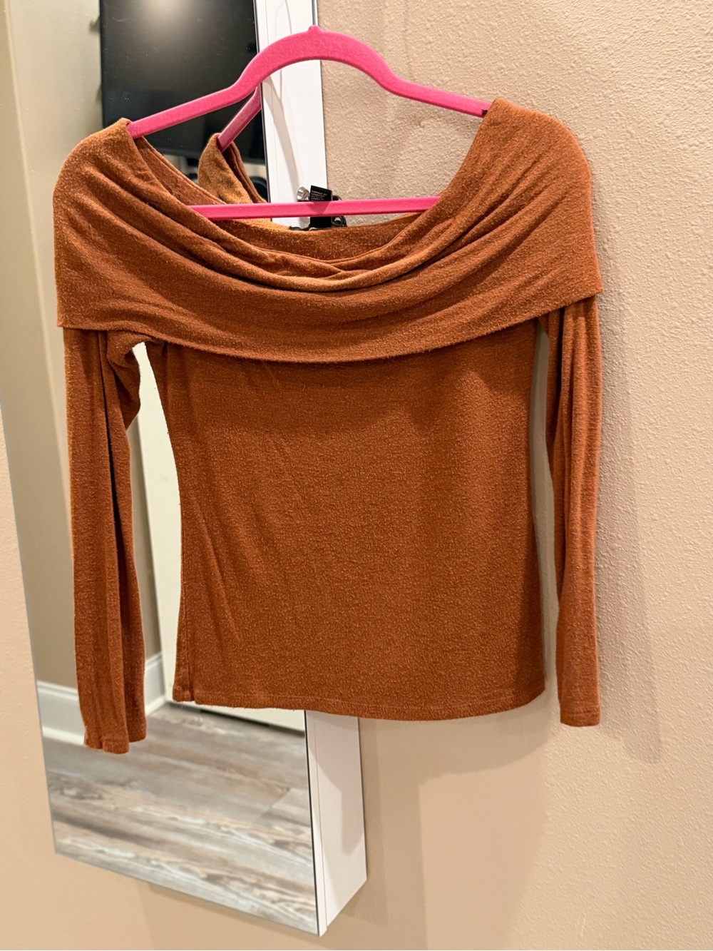 Forever 21 Off-the-Shoulder Long Sleeve Sweater in Rust Brown